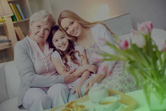 tres mujeres unidad, dia de la muejr coopmincom